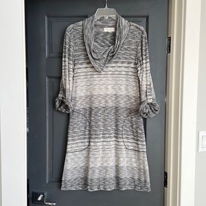 Max Studio gray print dress size small